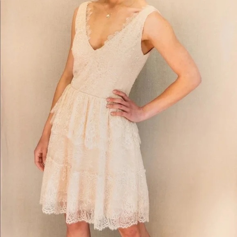BCBGMAXAZRIA NWT Lace Dress in color Allure - XXS